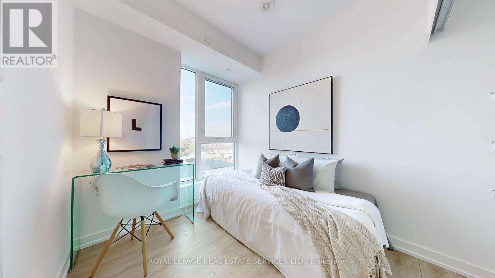 213 - 1195 The Queensway, Toronto, ON - Indoor Photo Showing Bedroom