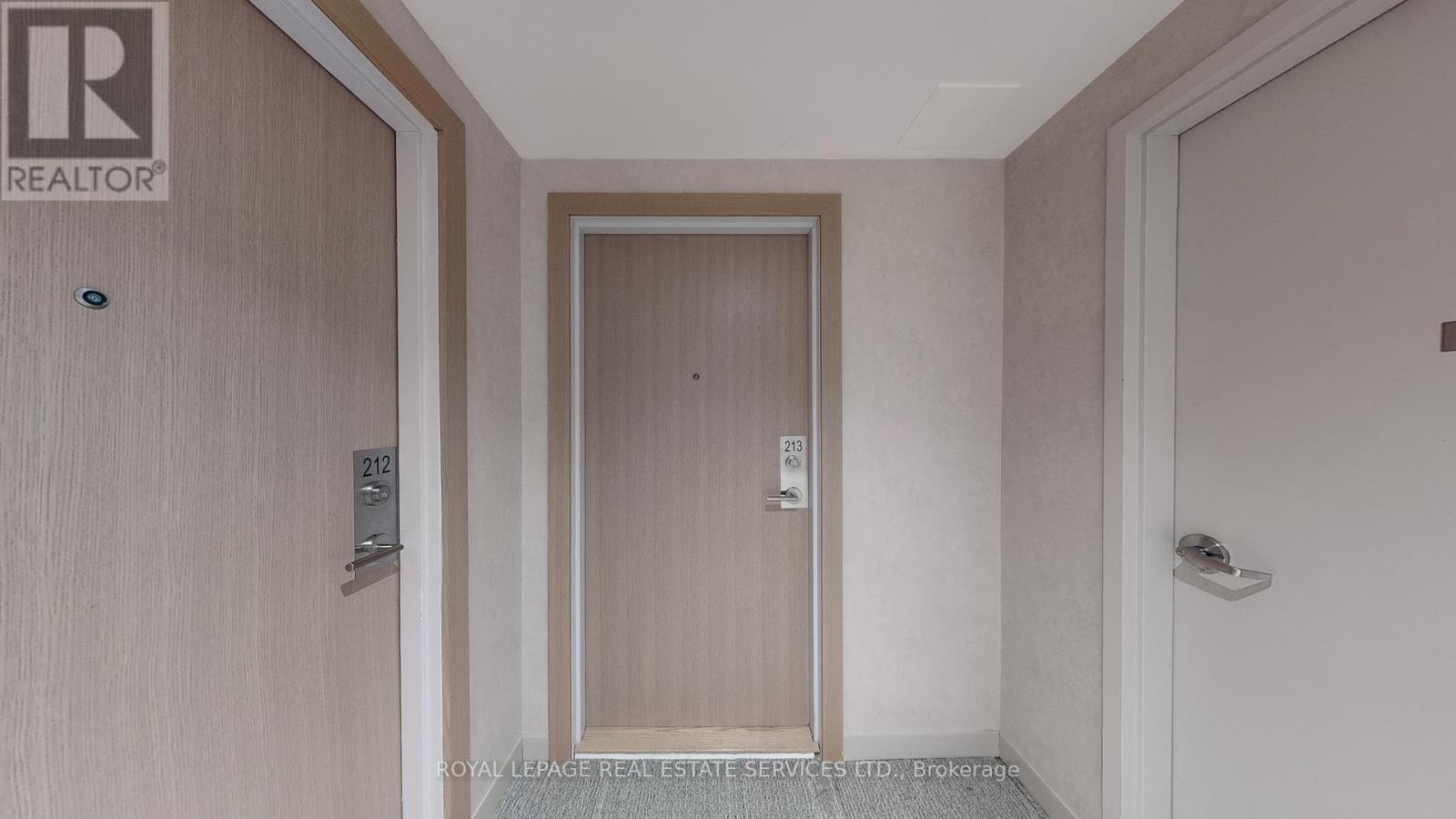 213 - 1195 The Queensway, Toronto, ON - Indoor Photo Showing Other Room