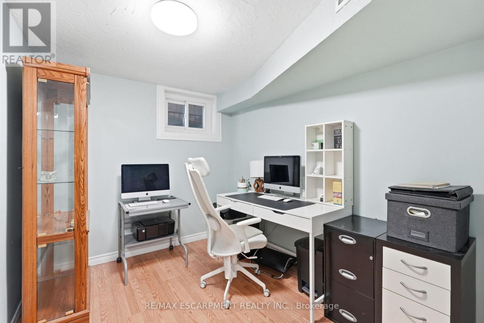 8 Elmore Drive N, Hamilton, ON - Indoor Photo Showing Office