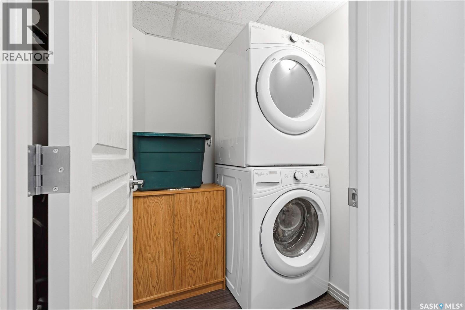 213 223 Evergreen Square, Saskatoon, SK - Indoor Photo Showing Laundry Room