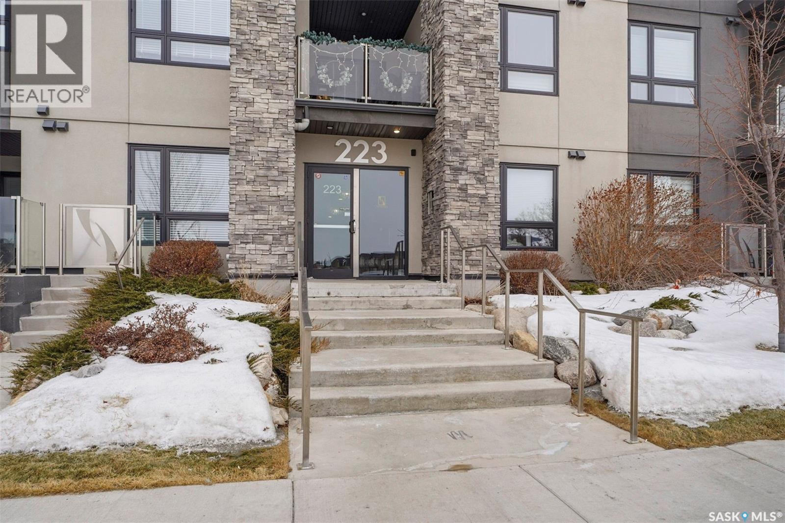 213 223 Evergreen Square, Saskatoon, SK - Outdoor With Balcony