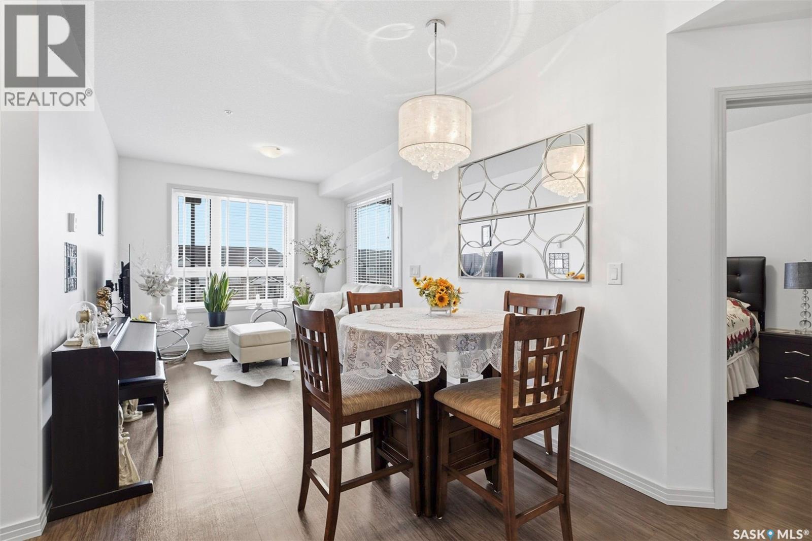 213 223 Evergreen Square, Saskatoon, SK - Indoor Photo Showing Dining Room