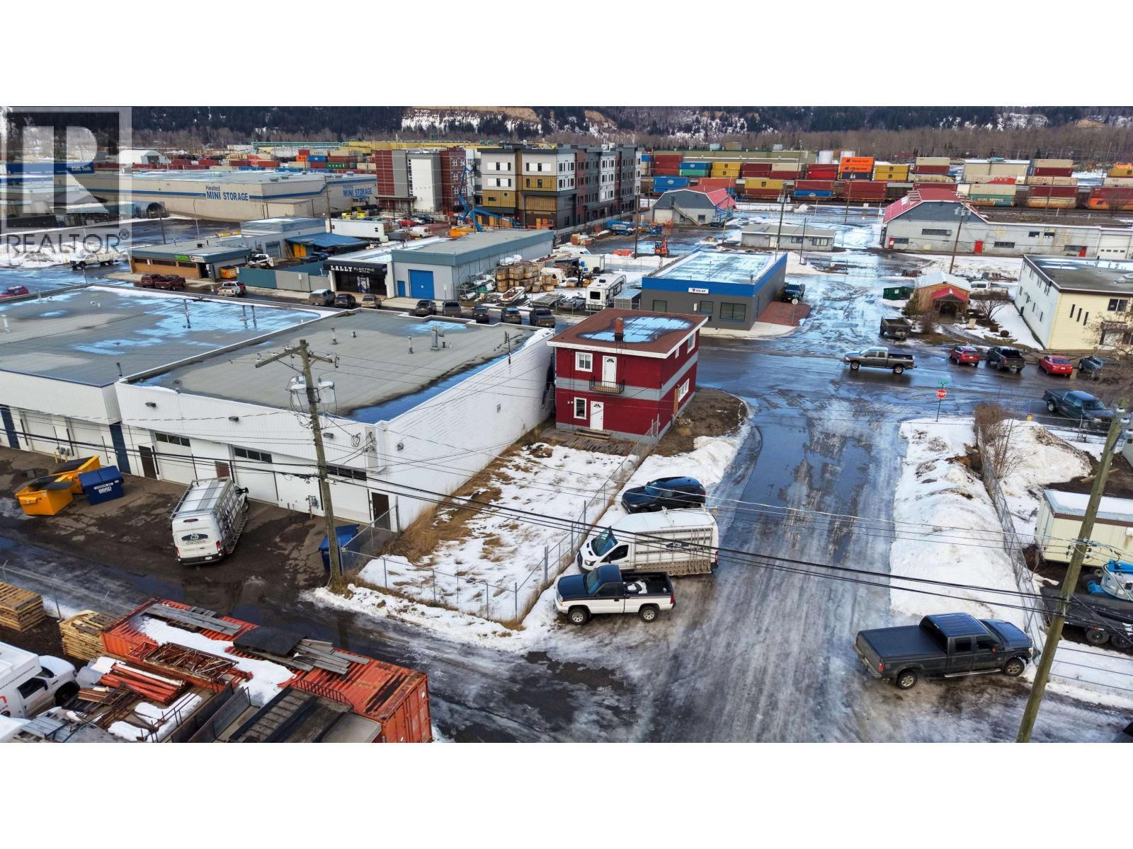 825 2Nd Avenue, Prince George, BC - Outdoor With View