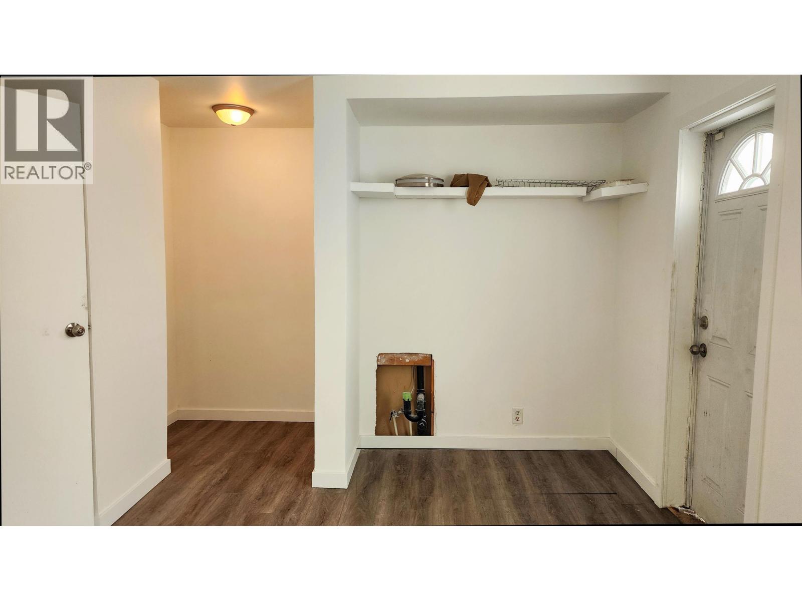 825 2Nd Avenue, Prince George, BC - Indoor Photo Showing Other Room