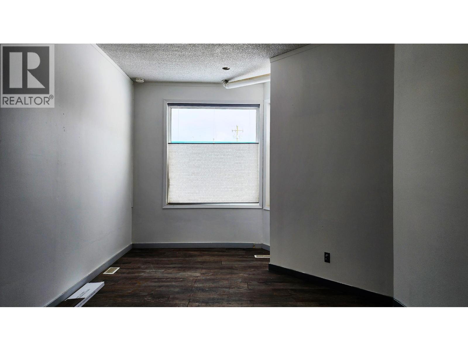 825 2Nd Avenue, Prince George, BC - Indoor Photo Showing Other Room