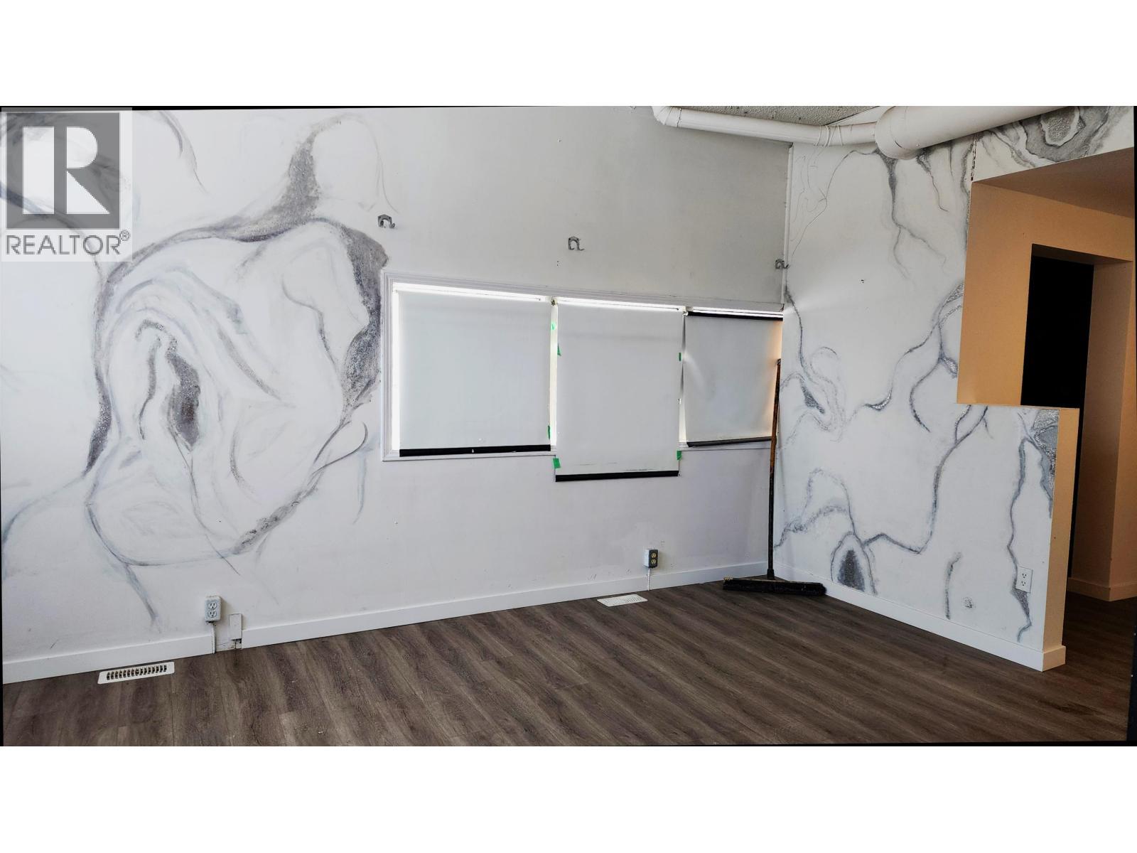 825 2Nd Avenue, Prince George, BC - Indoor Photo Showing Other Room