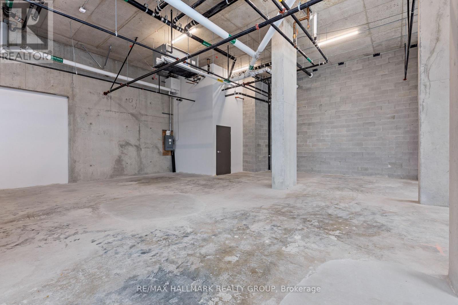 390 Bank Street, Ottawa, ON