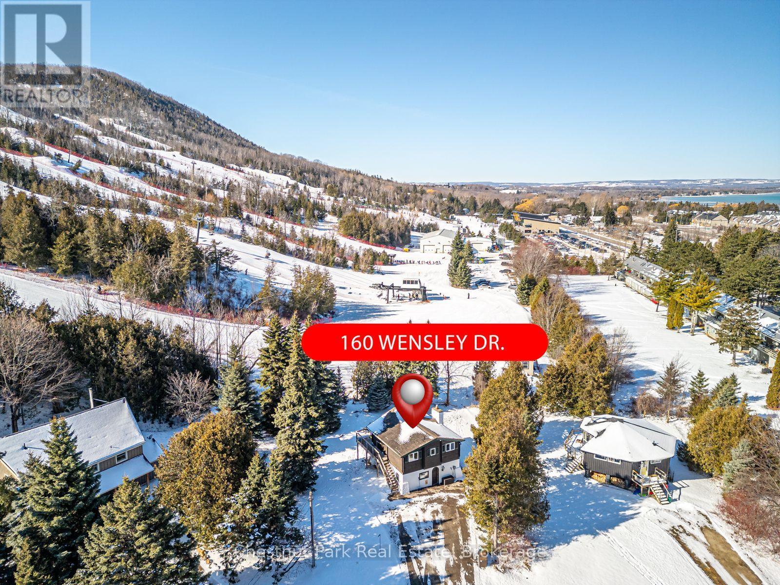 Located at the base of Minute Mile - The Peaks - 160 Wensley Drive, Blue Mountains, ON - Outdoor With View