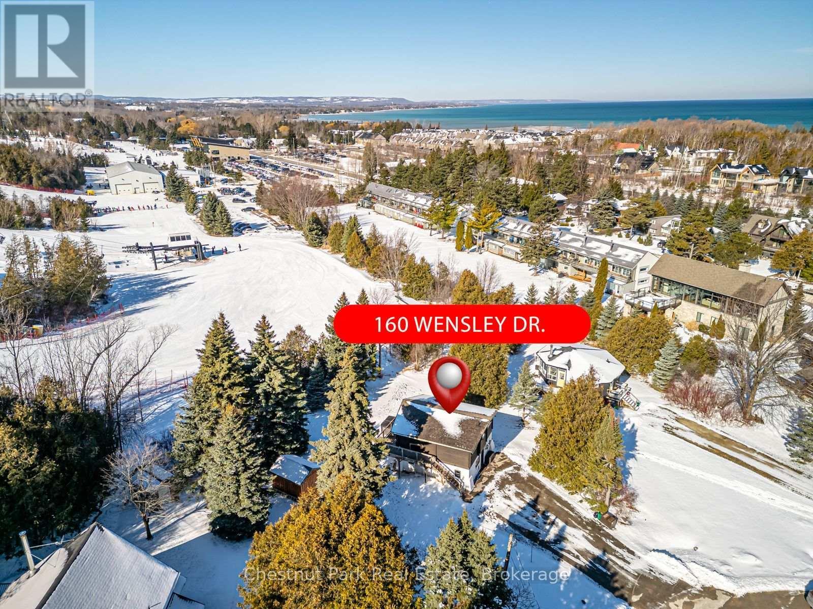 Walk to the ski hills and Georgian Trail - 160 Wensley Drive, Blue Mountains, ON - Outdoor With Body Of Water With View
