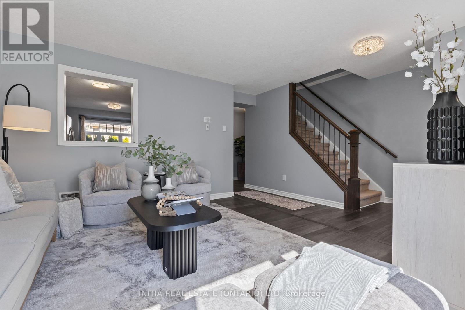 167 - 1010 Fanshawe Park Road E, London North (North C), ON - Indoor Photo Showing Living Room