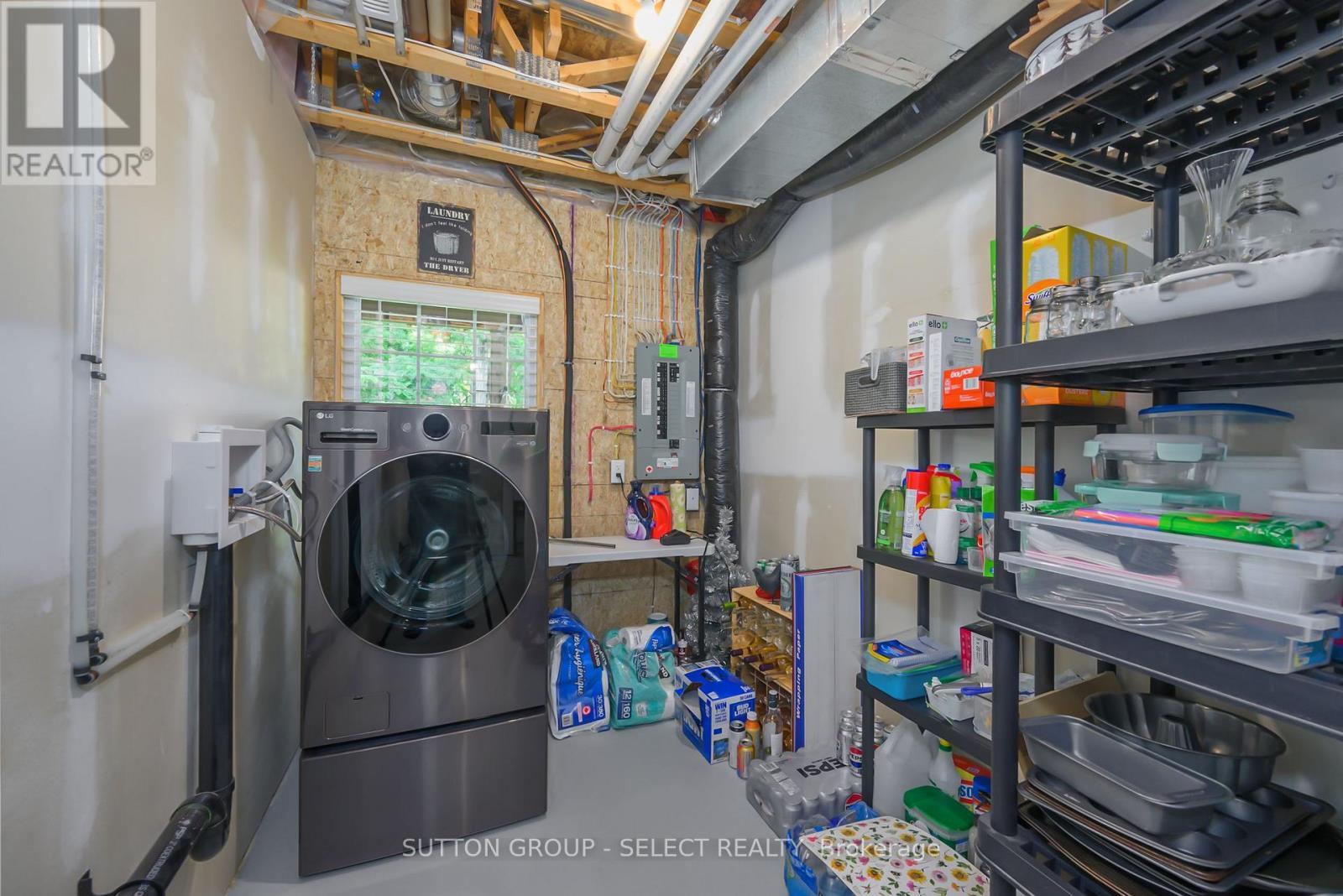 43 - 1040 Coronation Drive, London North (North I), ON - Indoor Photo Showing Laundry Room