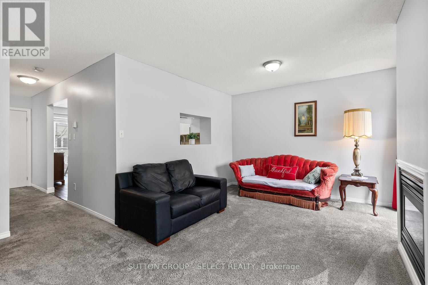 43 - 9 Ailsa Place, London South (South J), ON - Indoor Photo Showing Living Room