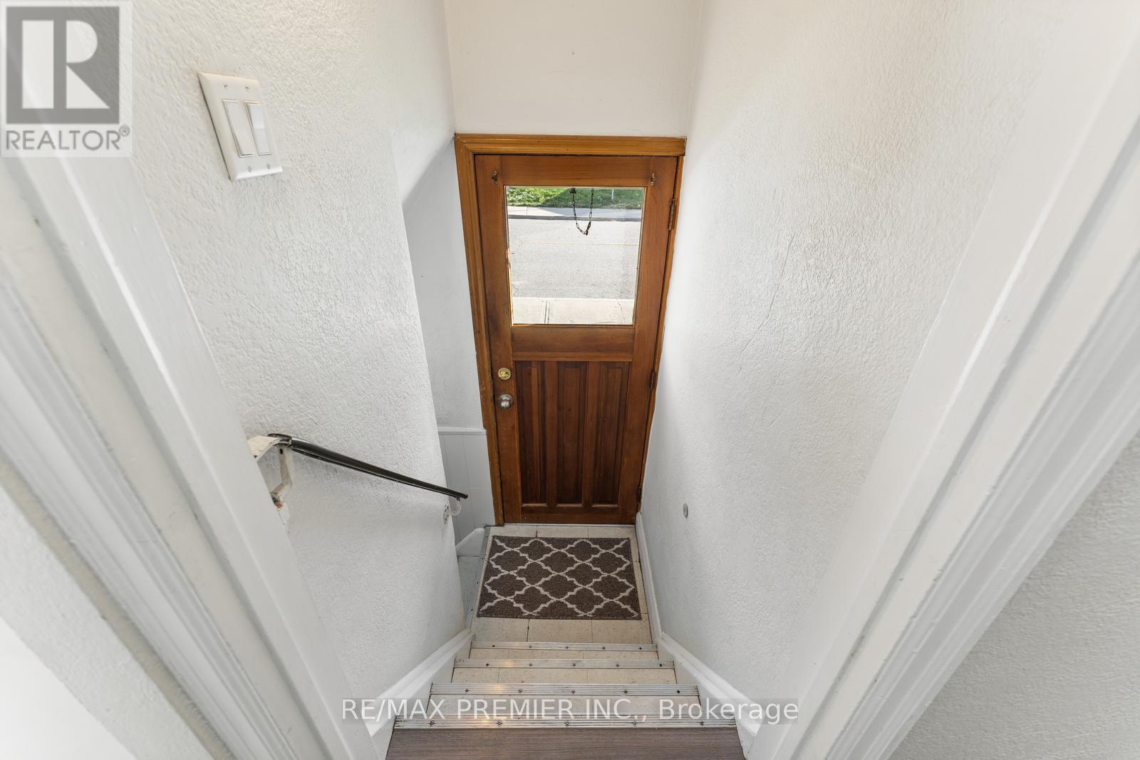 1013 Briar Hill Avenue, Toronto, ON - Indoor Photo Showing Other Room