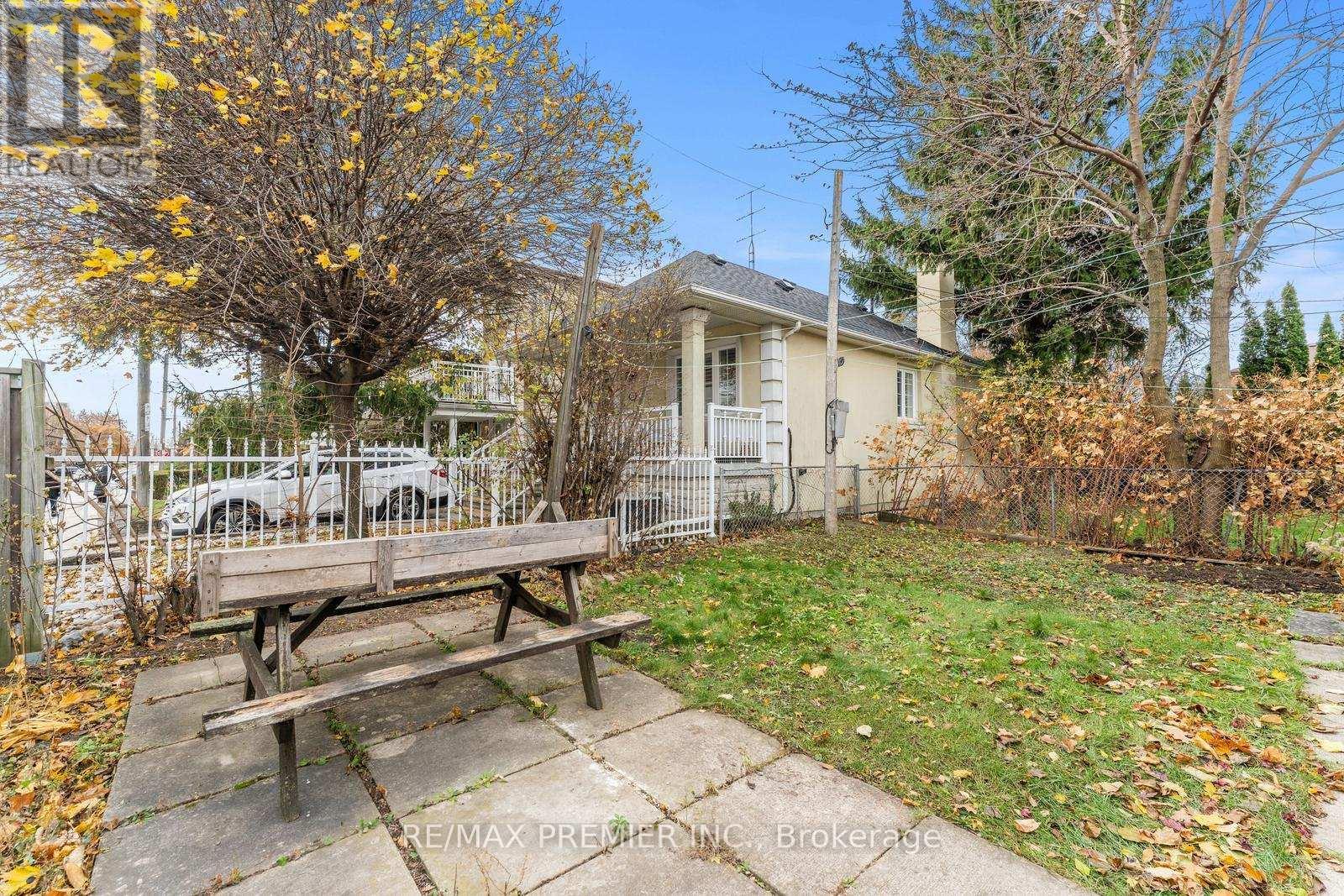 1013 Briar Hill Avenue, Toronto, ON - Outdoor