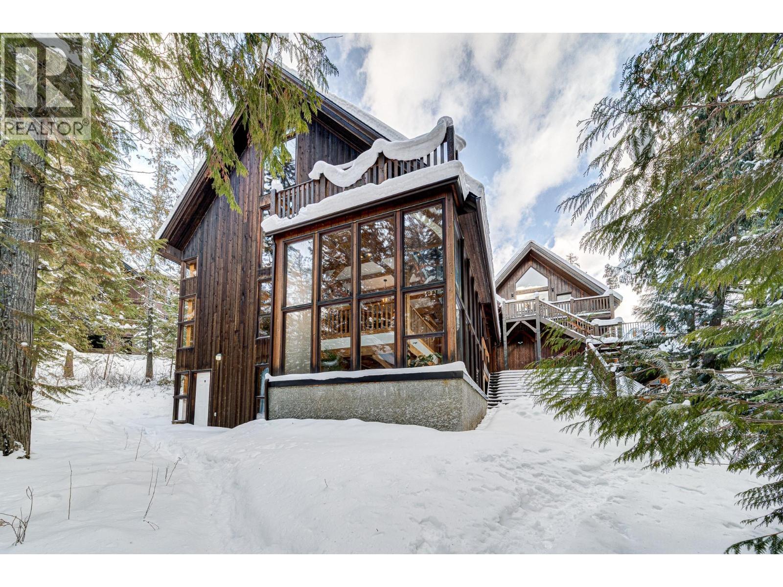 4546 Timberline Crescent, Fernie, BC - Outdoor