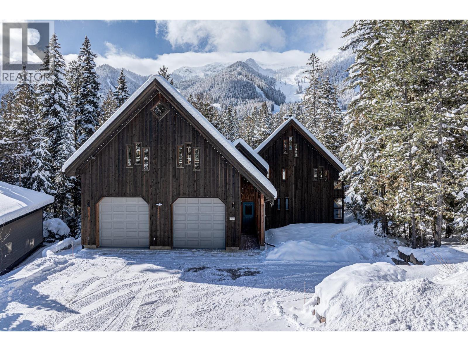 4546 Timberline Crescent, Fernie, BC - Outdoor