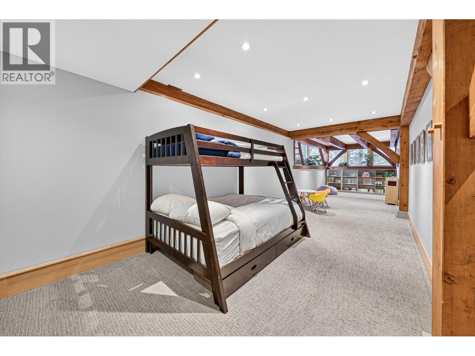 4546 Timberline Crescent, Fernie, BC - Indoor Photo Showing Other Room