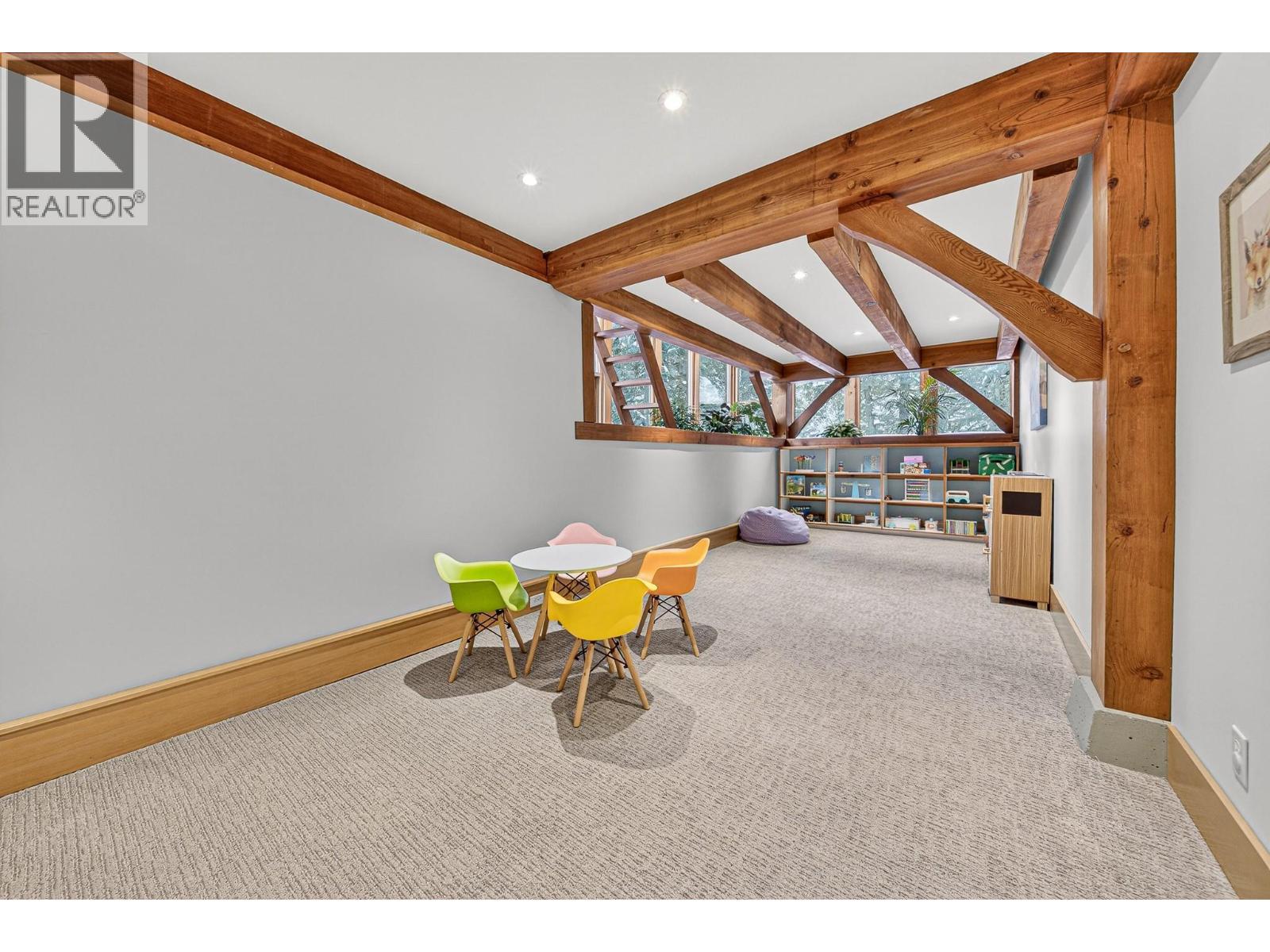 4546 Timberline Crescent, Fernie, BC - Indoor Photo Showing Other Room