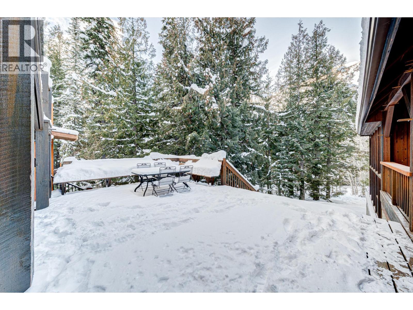 4546 Timberline Crescent, Fernie, BC - Outdoor