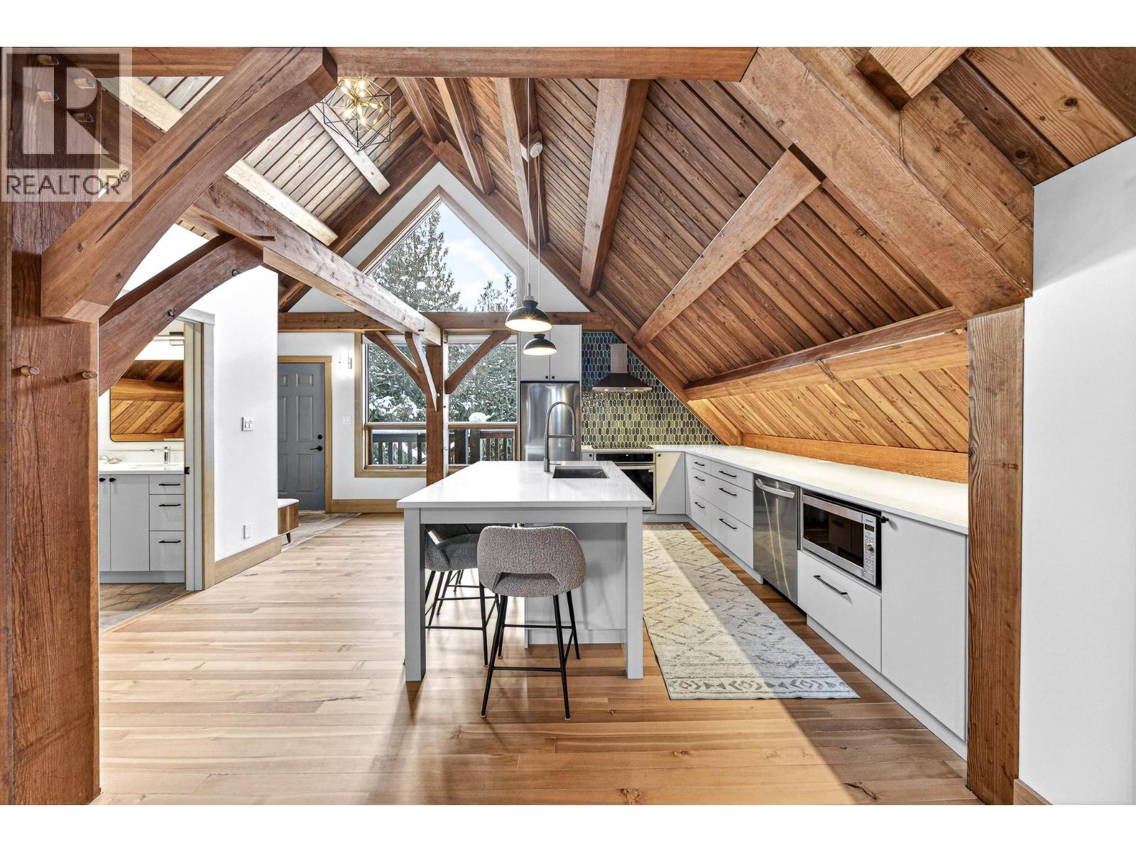 4546 Timberline Crescent, Fernie, BC - Indoor