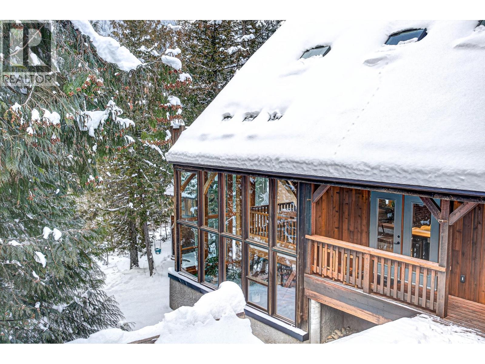 4546 Timberline Crescent, Fernie, BC - Outdoor