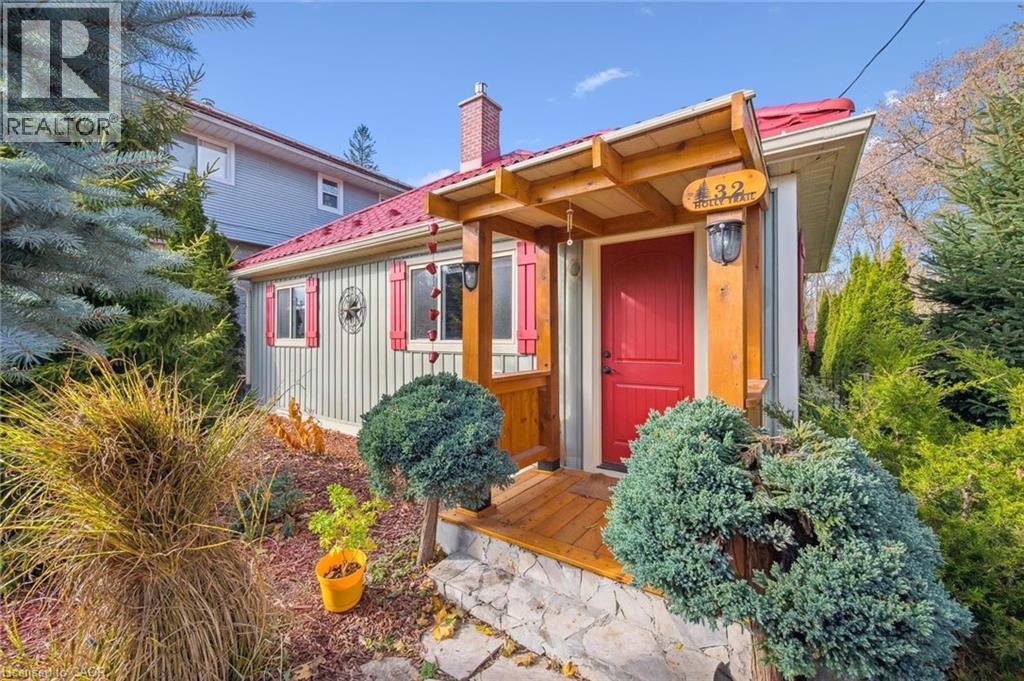 32 Holly Trail, Puslinch, ON - Outdoor