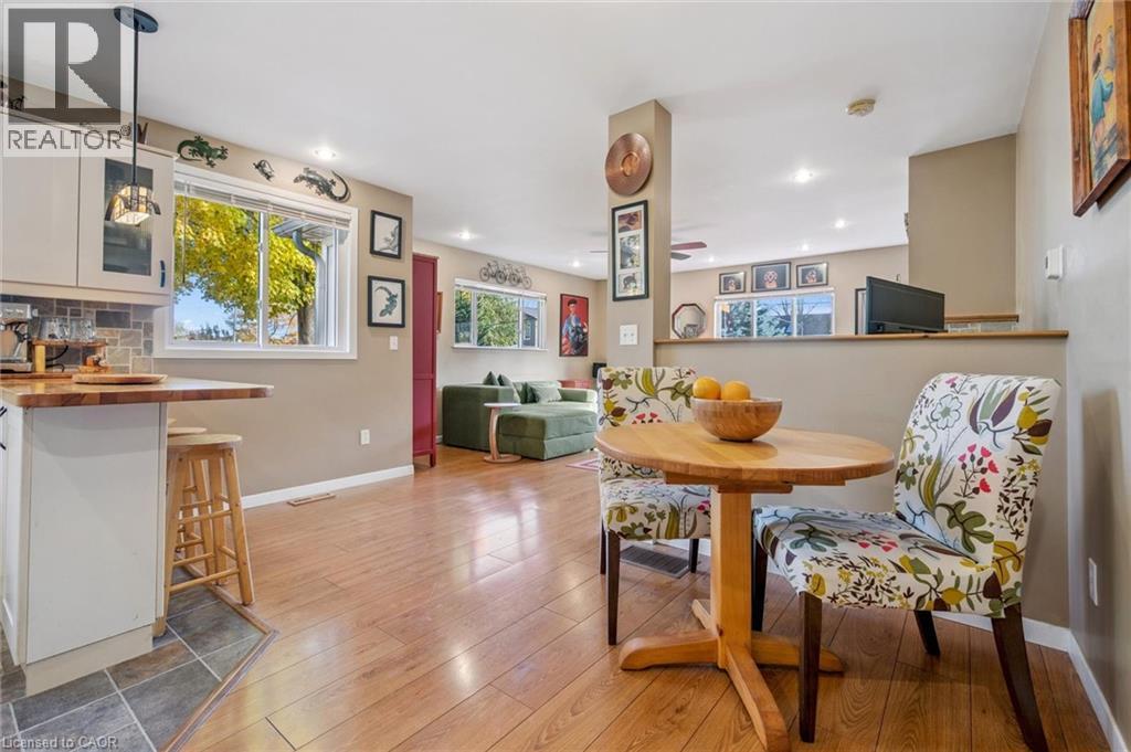 32 Holly Trail, Puslinch, ON - Indoor Photo Showing Other Room