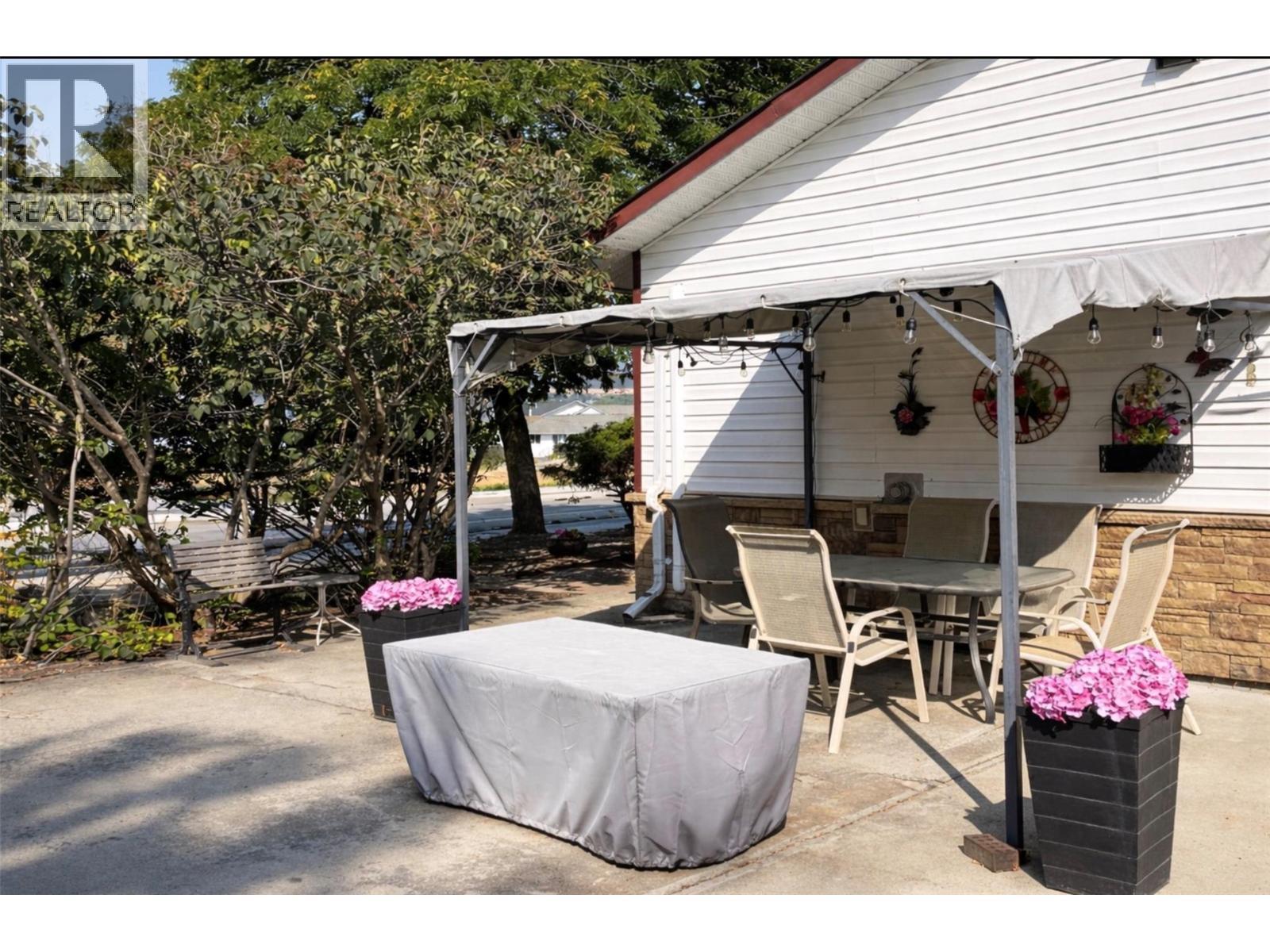 2052 Atkinson Street, Penticton, BC - Outdoor With Deck Patio Veranda