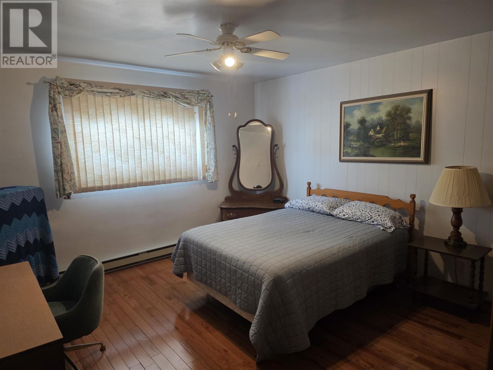 611 Brunswick Ave, Sault Ste. Marie, ON - Indoor Photo Showing Bedroom