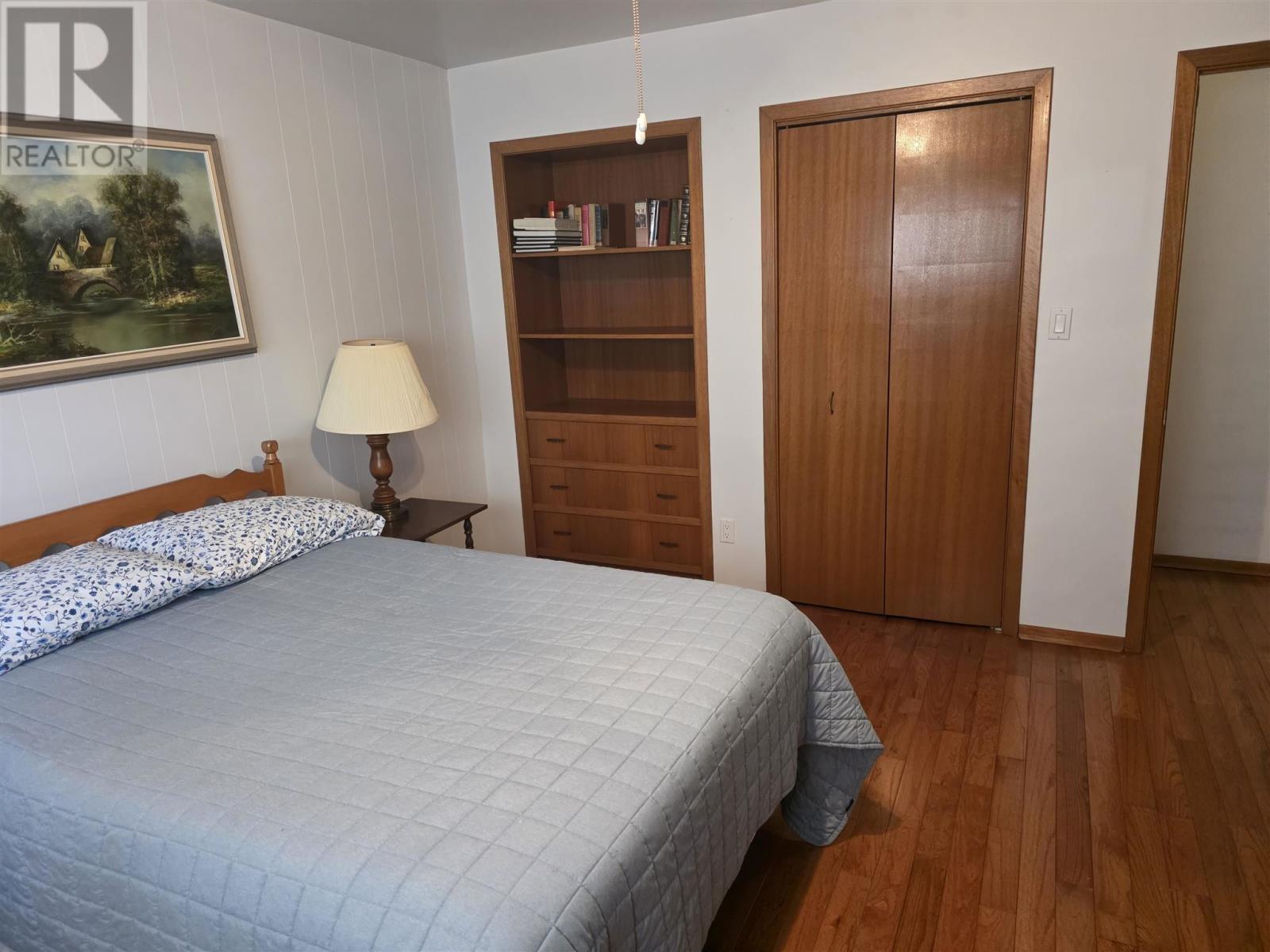 611 Brunswick Ave, Sault Ste. Marie, ON - Indoor Photo Showing Bedroom