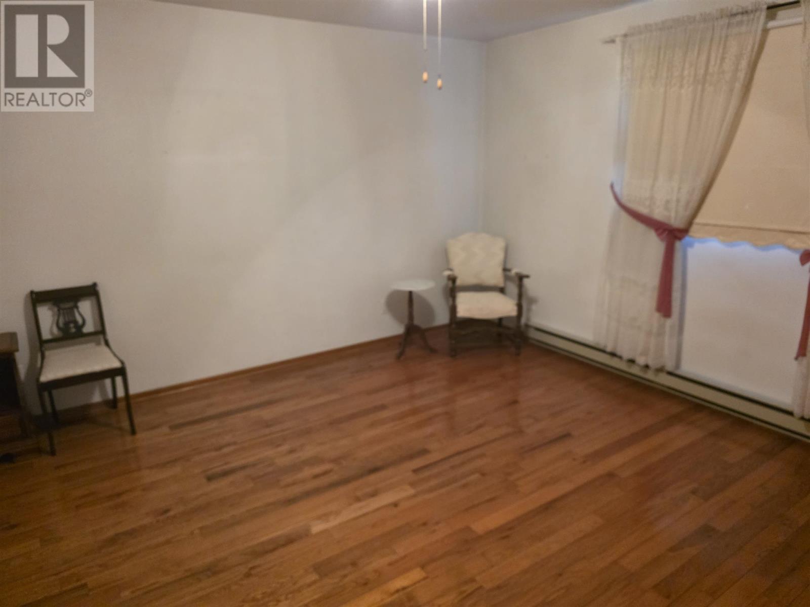 611 Brunswick Ave, Sault Ste. Marie, ON - Indoor Photo Showing Other Room
