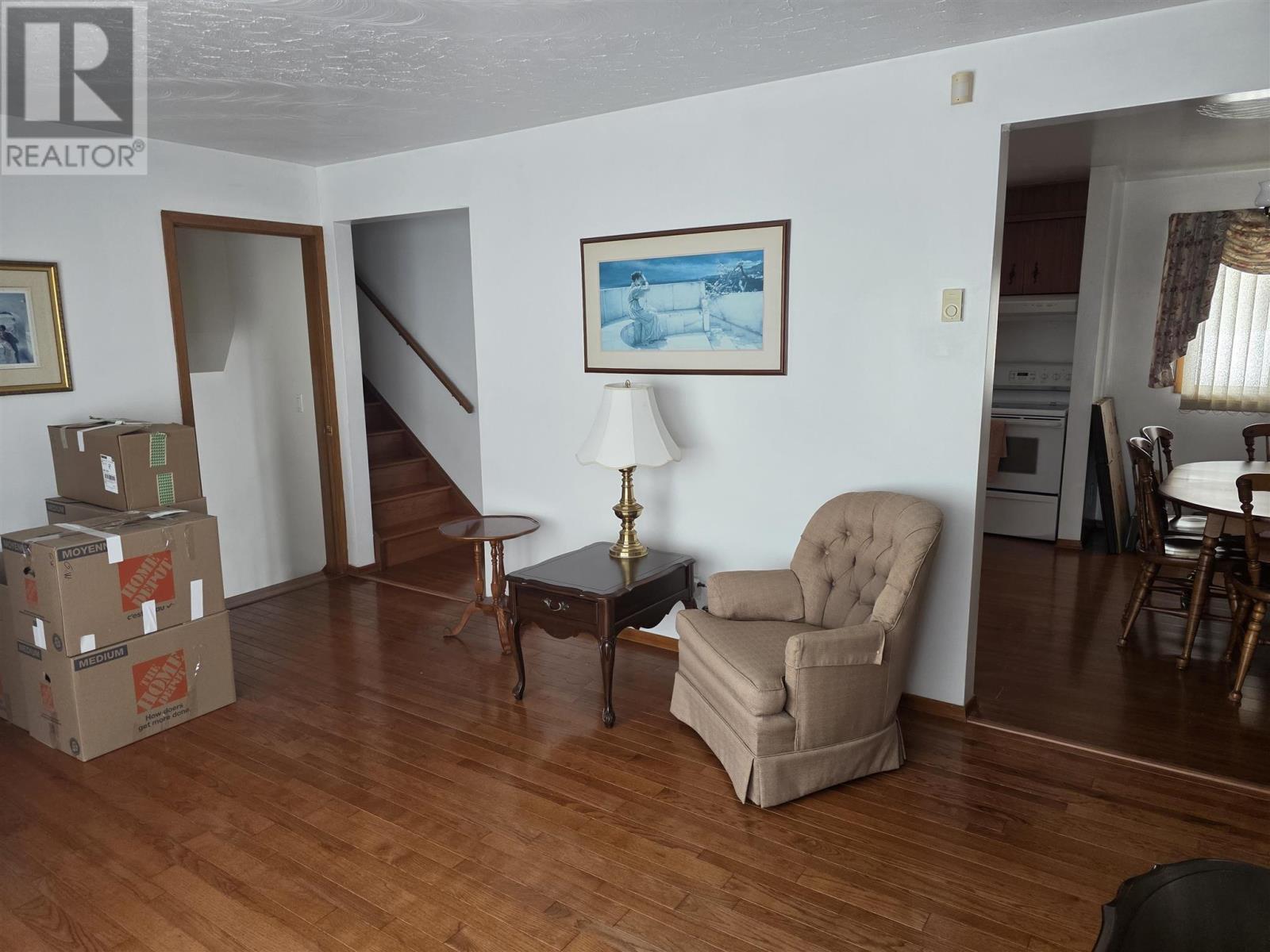 611 Brunswick Ave, Sault Ste. Marie, ON - Indoor