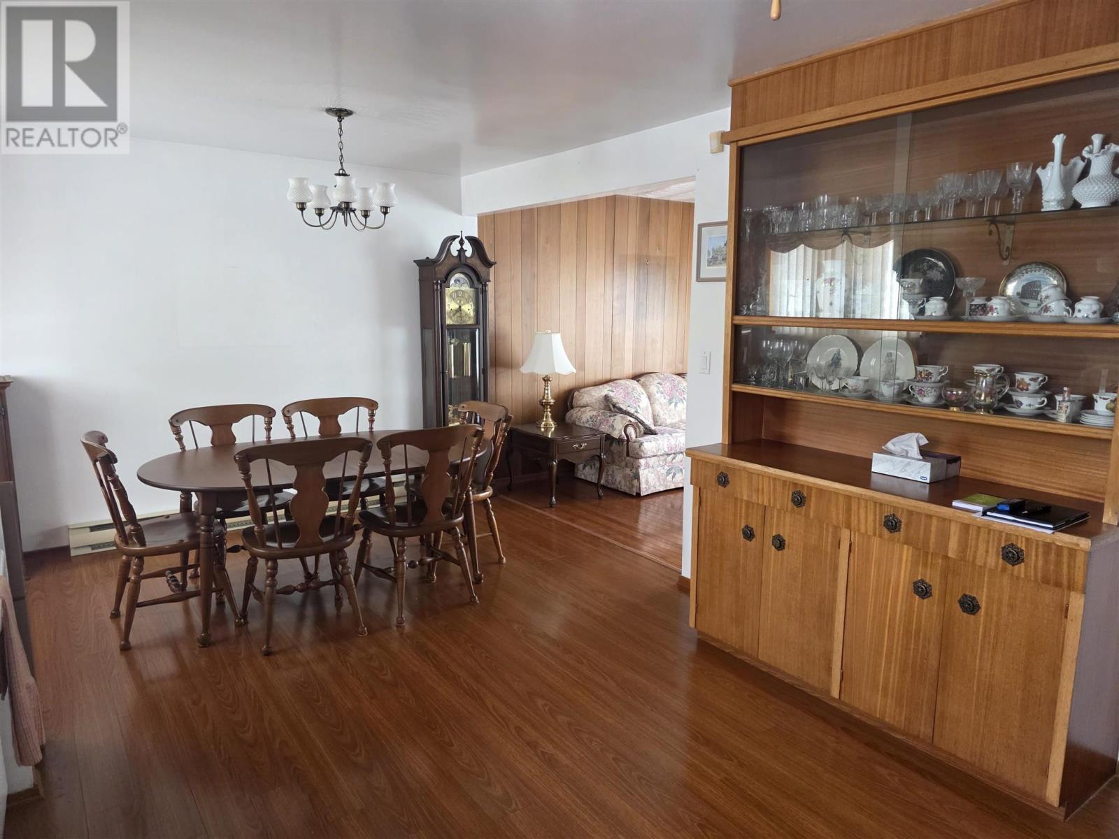 611 Brunswick Ave, Sault Ste. Marie, ON - Indoor Photo Showing Dining Room