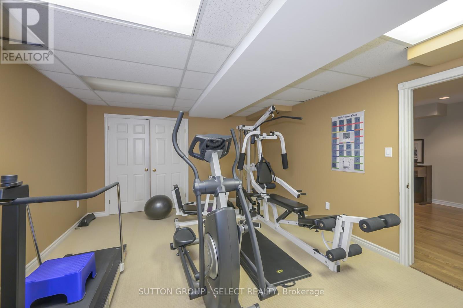 95 Highland Woods Court, London South (South P), ON - Indoor Photo Showing Gym Room