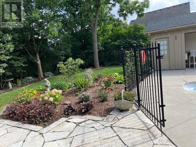 95 Highland Woods Court, London South (South P), ON - Outdoor