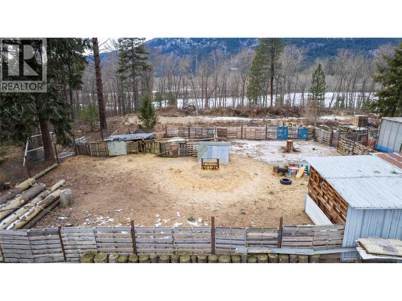 9375 Granby Road, Grand Forks, BC