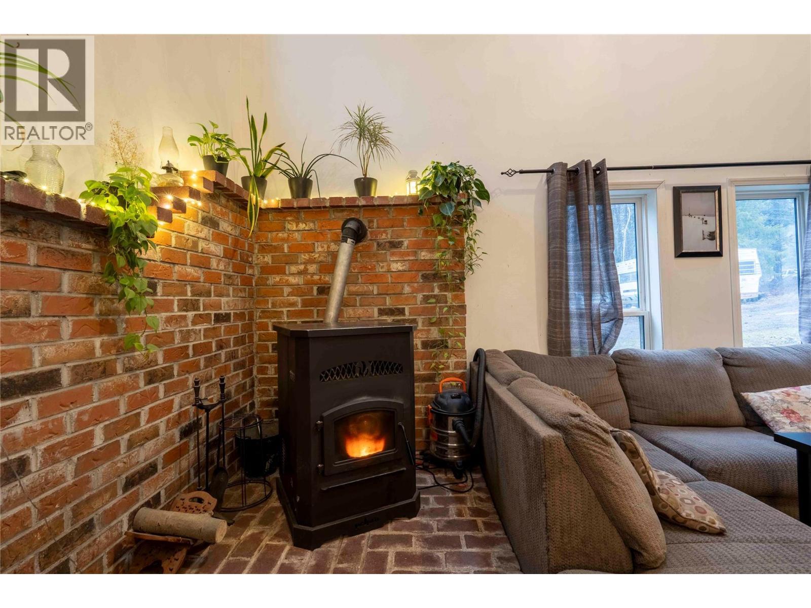 9375 Granby Road, Grand Forks, BC