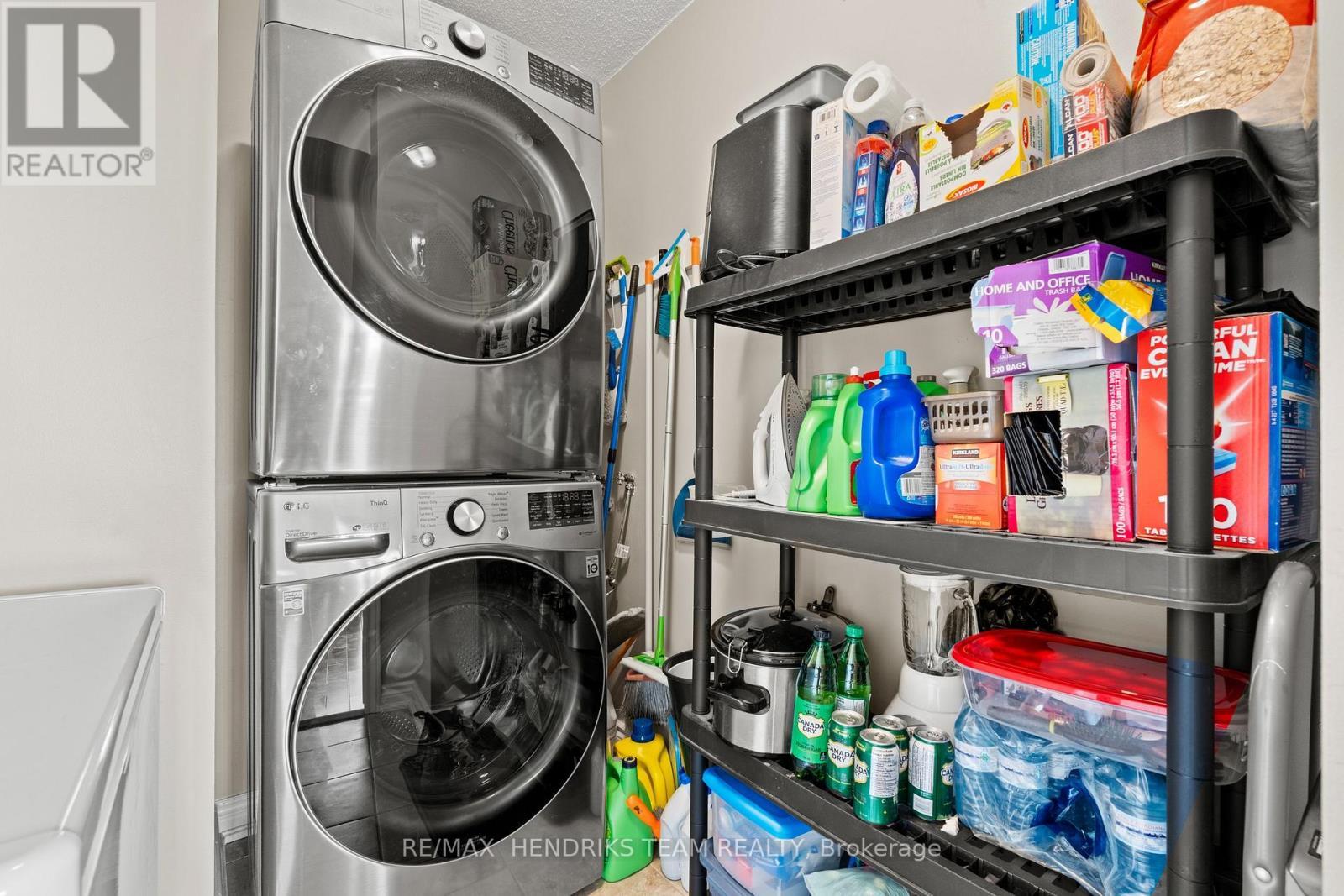 502 - 3 Towering Heights Boulevard, St. Catharines (Glendale/Glenridge), ON - Indoor Photo Showing Laundry Room