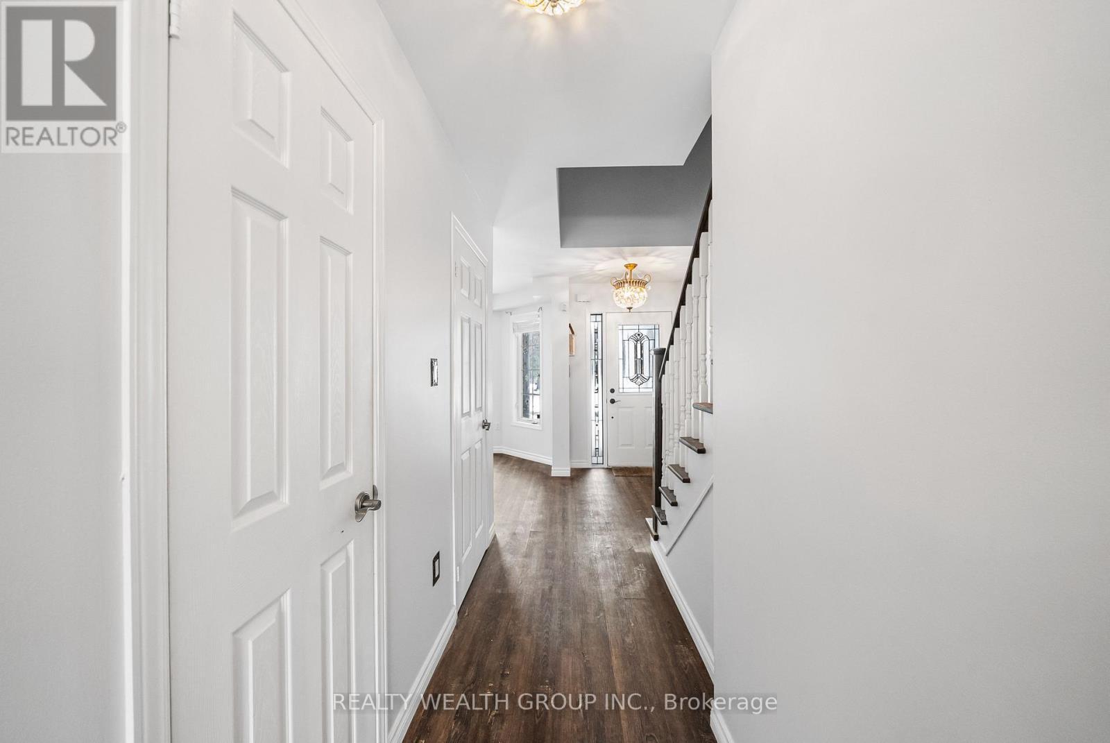 34 Castle Park Boulevard, Vaughan, ON - Indoor Photo Showing Other Room