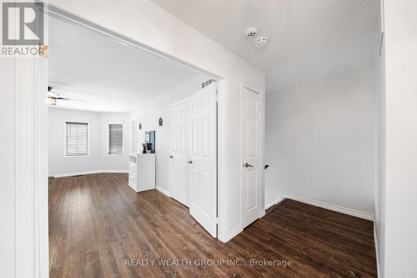 34 Castle Park Boulevard, Vaughan, ON - Indoor Photo Showing Other Room