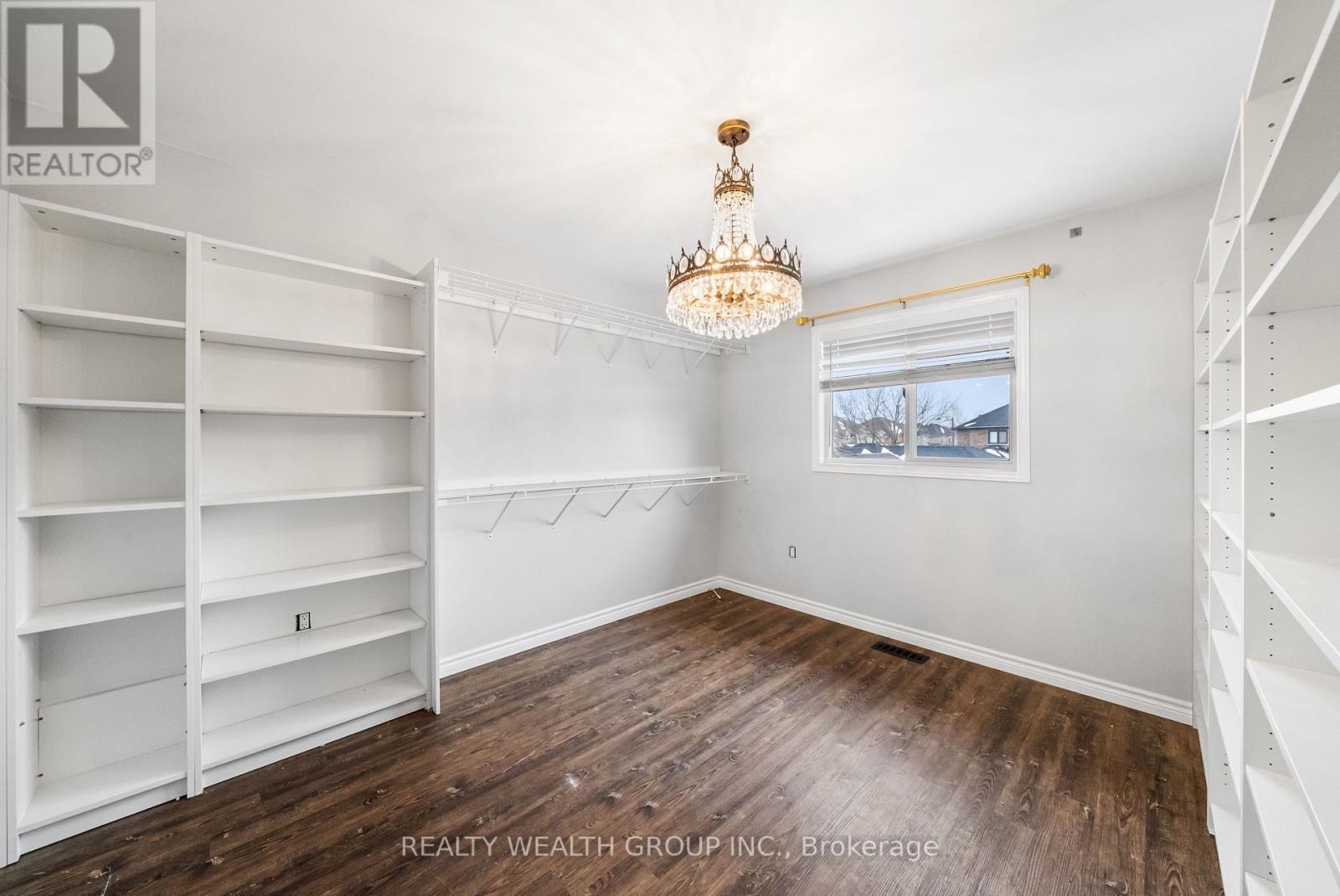 34 Castle Park Boulevard, Vaughan, ON - Indoor