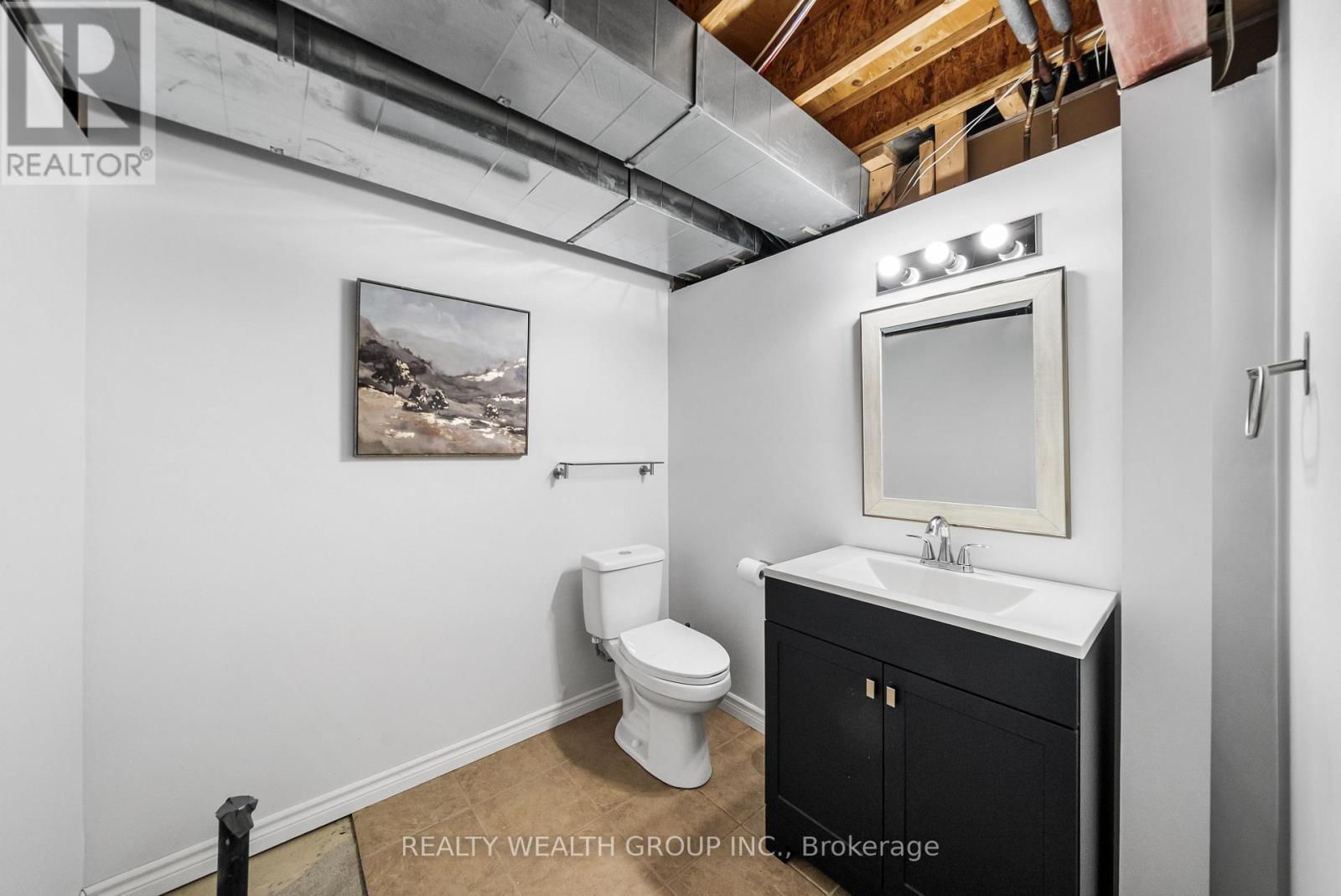 34 Castle Park Boulevard, Vaughan, ON - Indoor Photo Showing Bathroom
