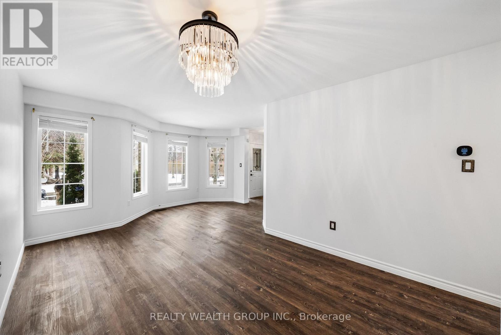 34 Castle Park Boulevard, Vaughan, ON - Indoor Photo Showing Other Room