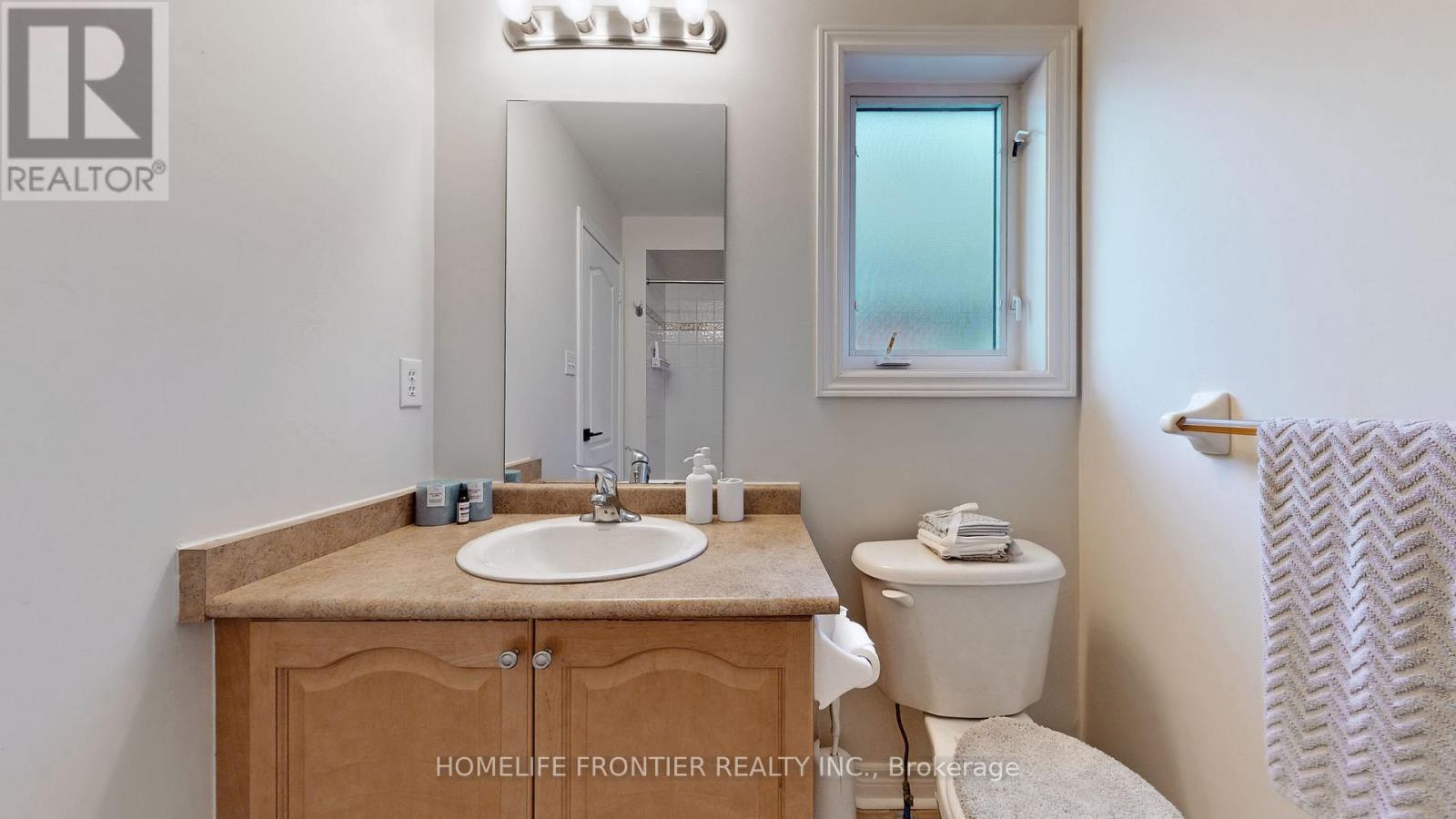 5186 Doubletree Drive, Mississauga, ON - Indoor Photo Showing Bathroom