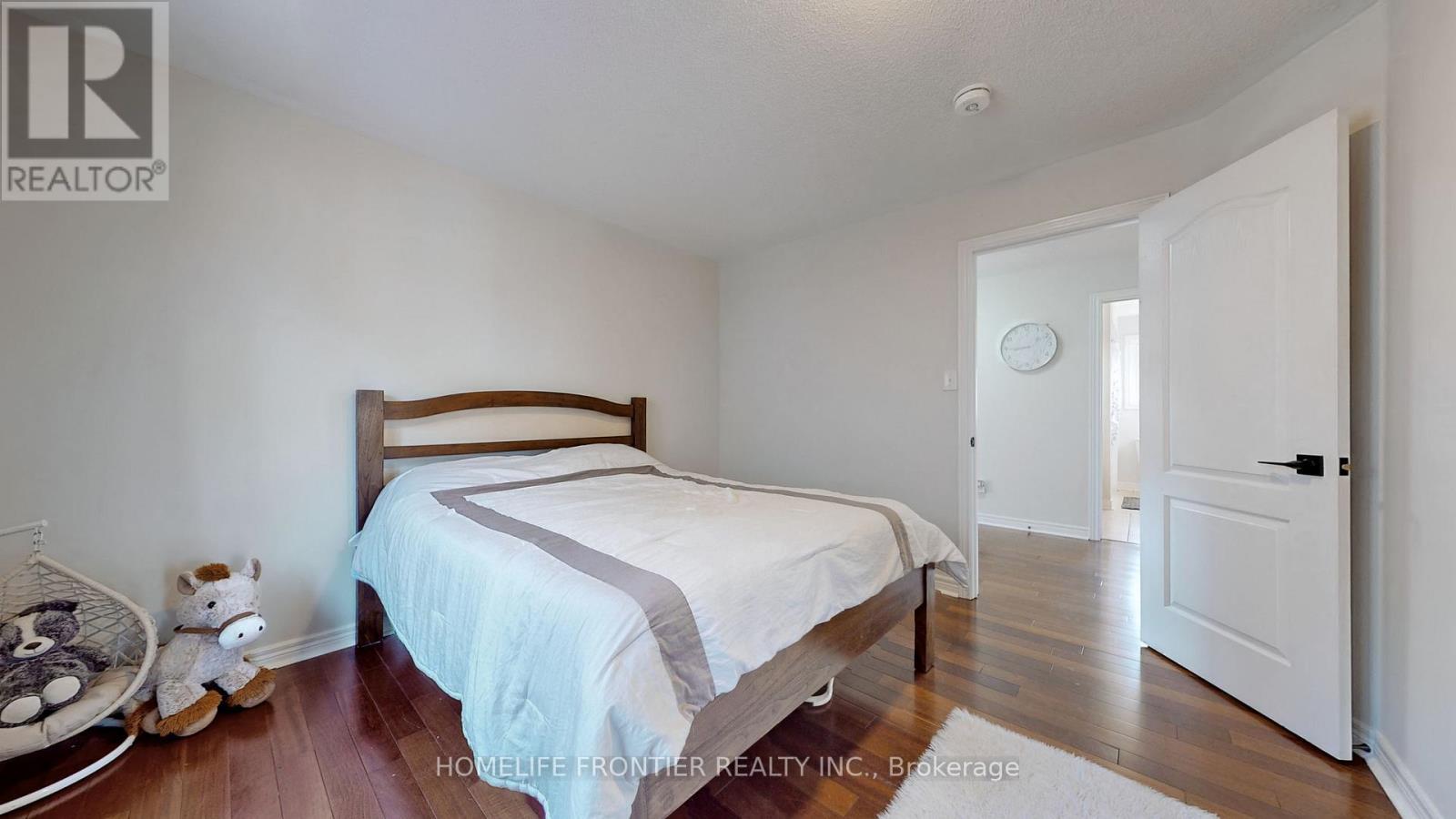 5186 Doubletree Drive, Mississauga, ON - Indoor Photo Showing Bedroom
