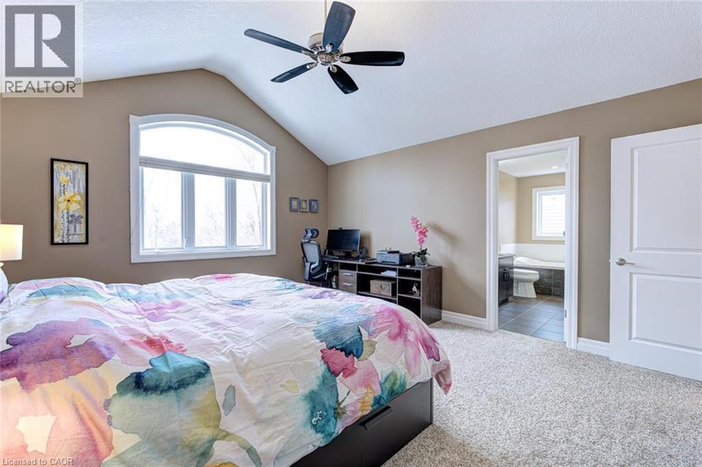 941 Pioneer Grove Court, Kitchener, ON - Indoor Photo Showing Bedroom