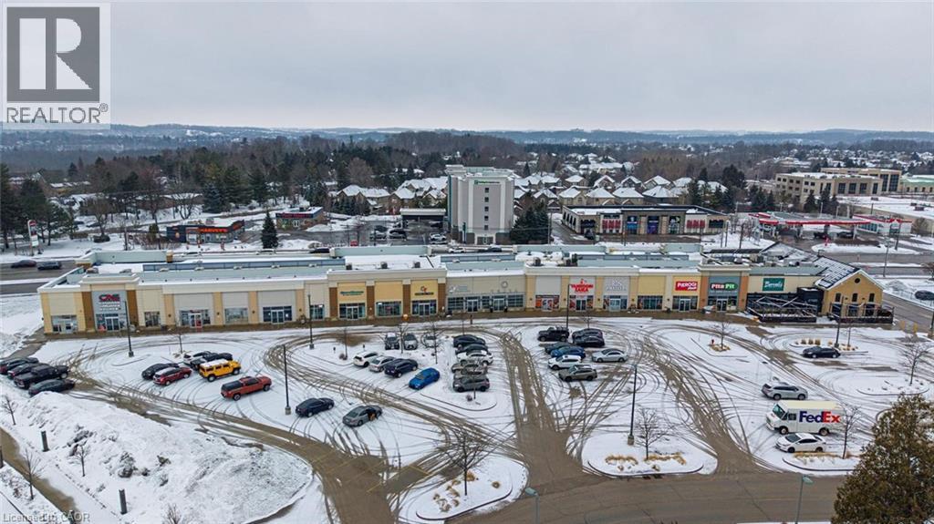 941 Pioneer Grove Court, Kitchener, ON - Outdoor With View