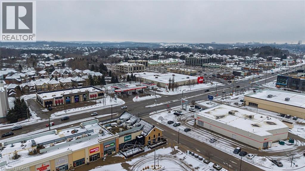 941 Pioneer Grove Court, Kitchener, ON - Outdoor With View