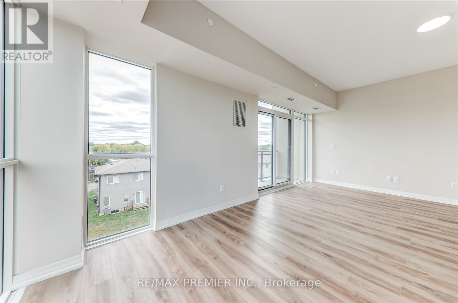 Lp-17 - 50 Herrick Avenue, St. Catharines, ON - Indoor Photo Showing Other Room