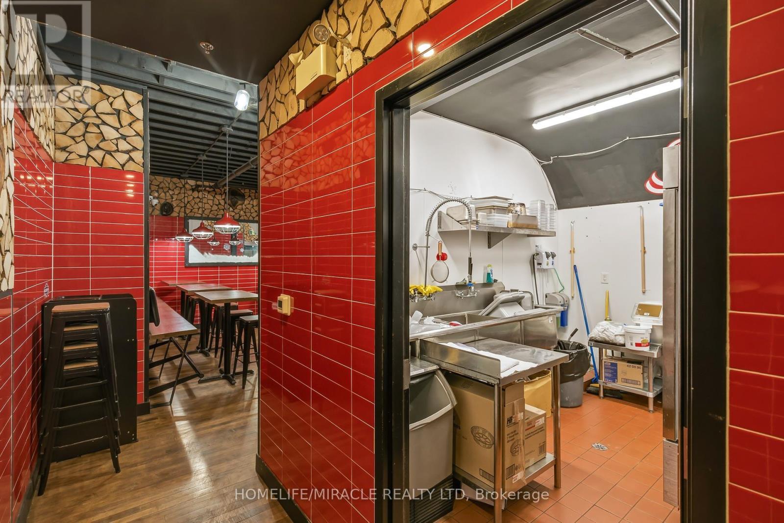 45 James Street, St. Catharines, ON